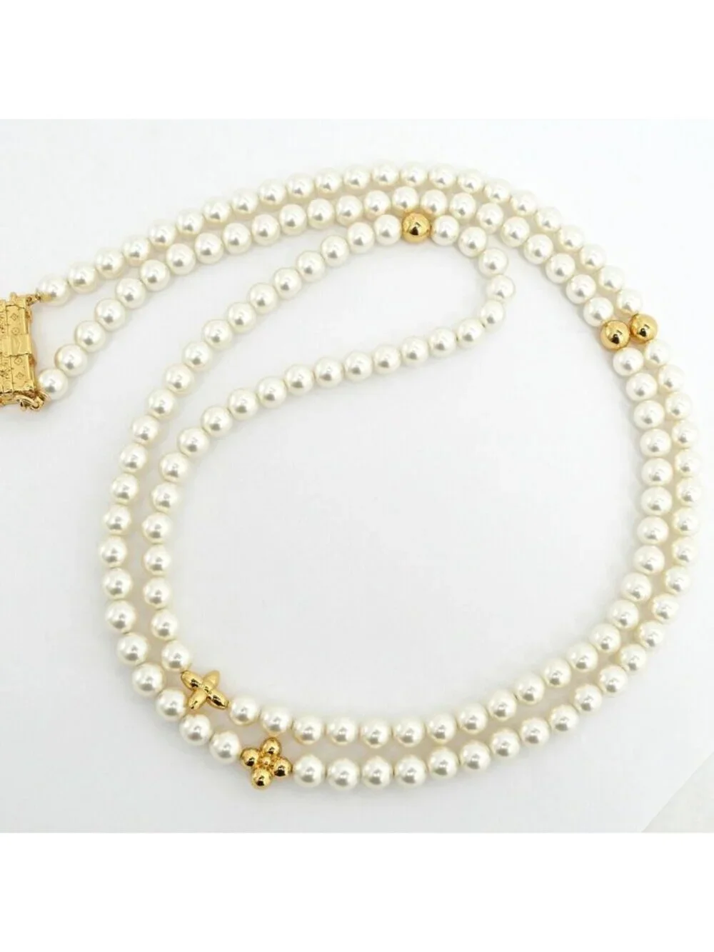 Louis Vuitton Pearly Petite Phone Strap Pearl Gold Smartphone Necklace